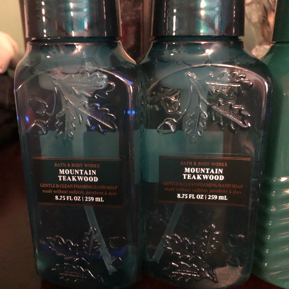 NWT Bath & Body Works 4 Pc + 1 White Barn Hand Soap X 5 - Picture 5 of 8